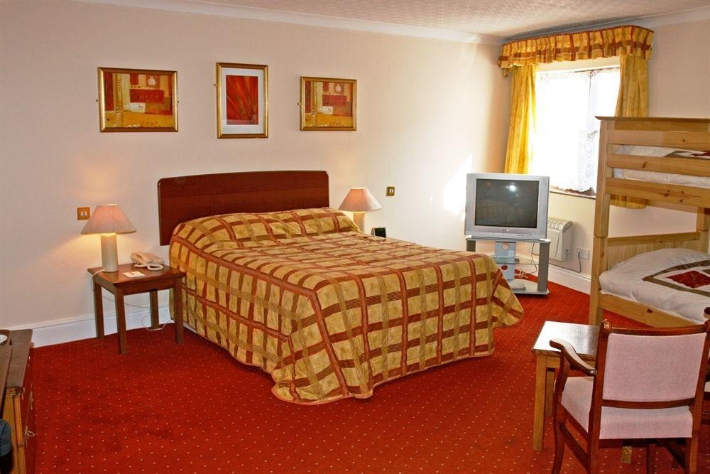 Beaufort Park Hotel Mold Ngoại thất bức ảnh