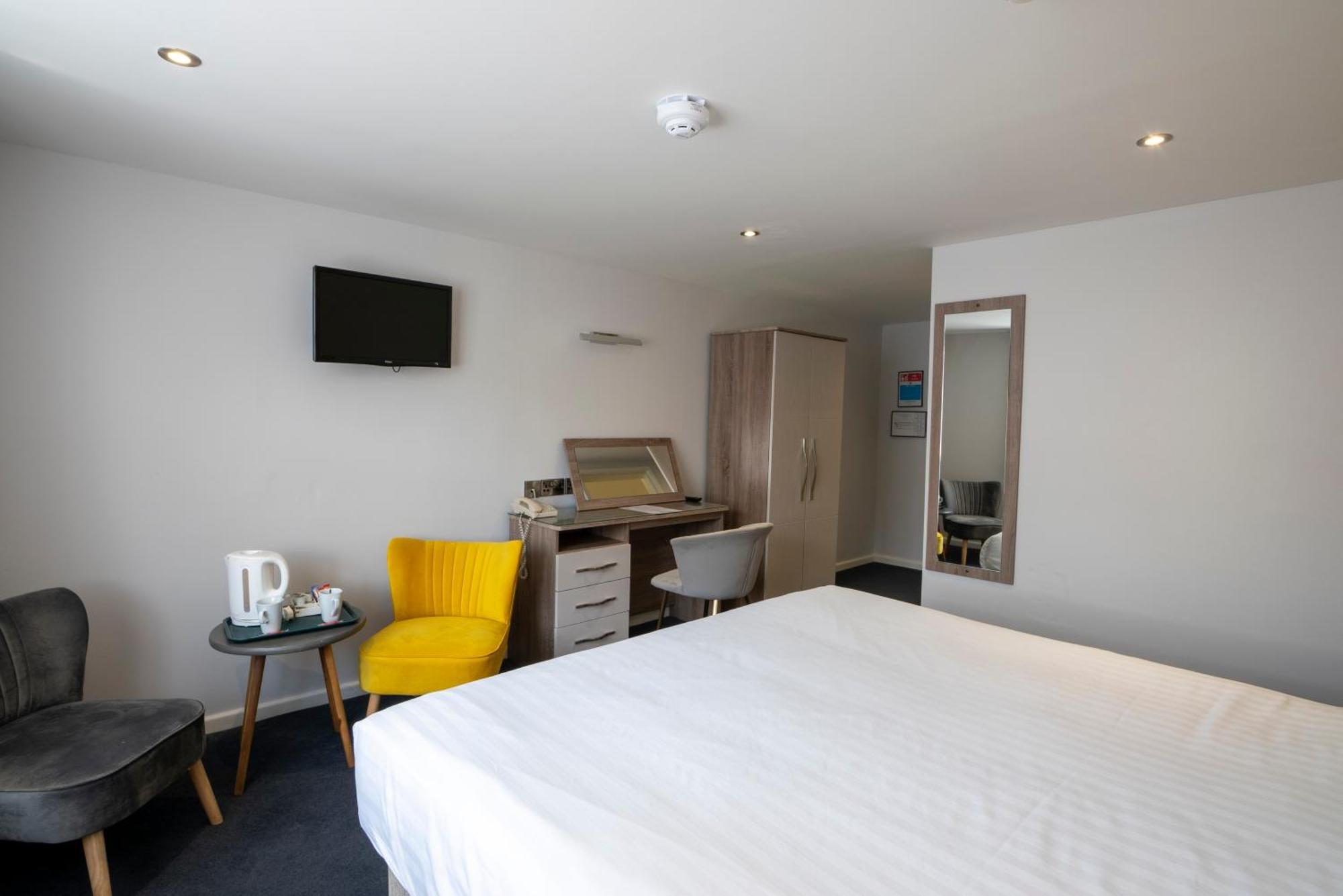 Beaufort Park Hotel Mold Ngoại thất bức ảnh