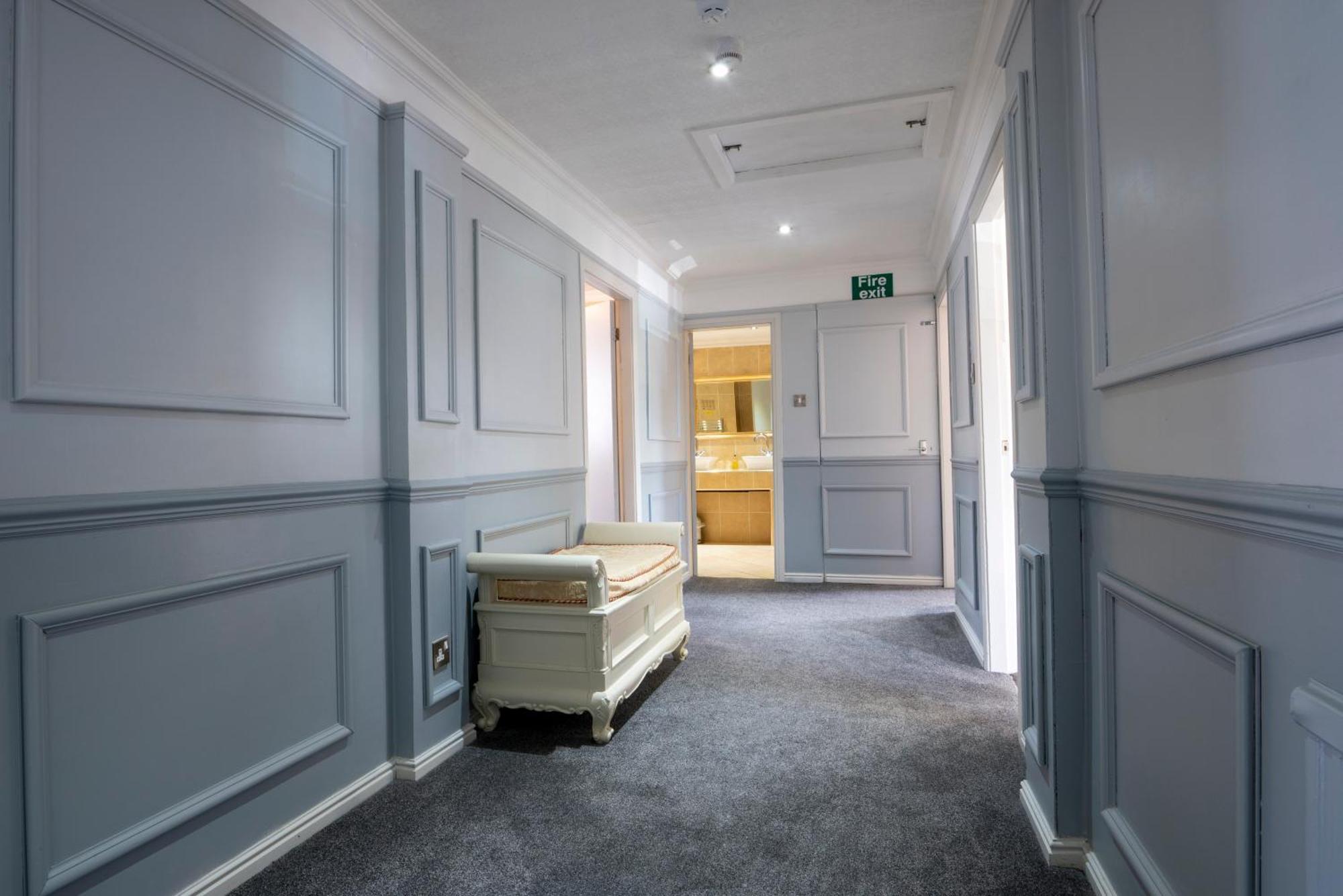 Beaufort Park Hotel Mold Ngoại thất bức ảnh