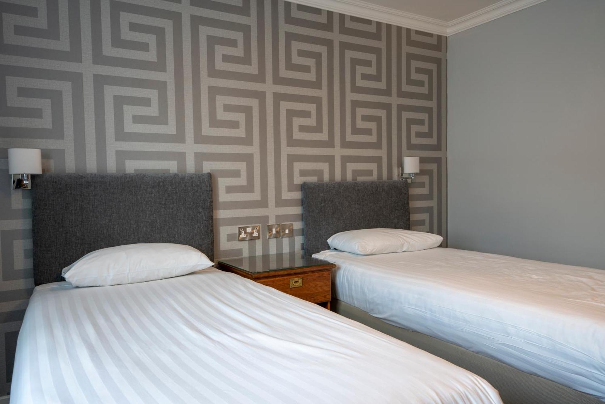 Beaufort Park Hotel Mold Ngoại thất bức ảnh