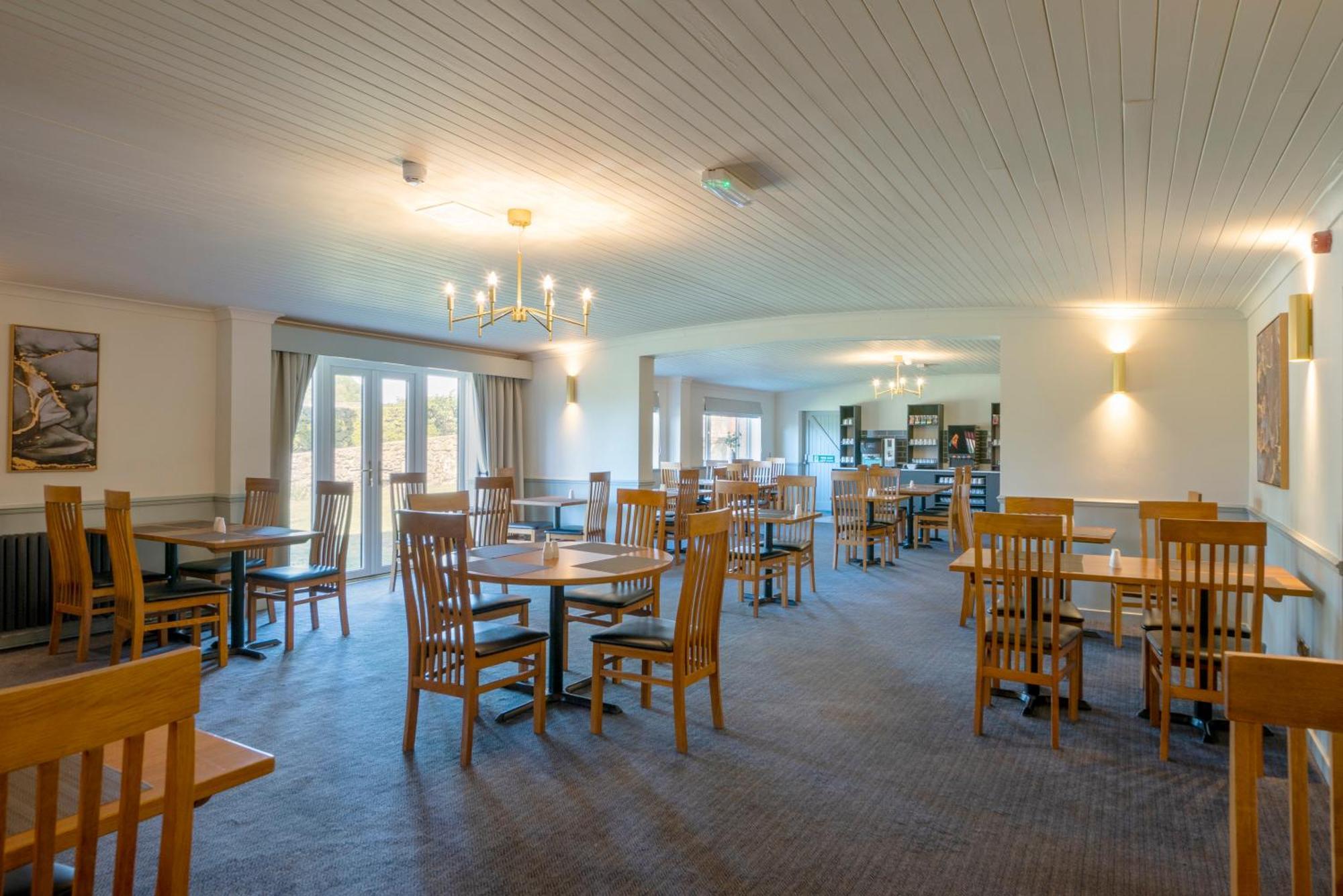 Beaufort Park Hotel Mold Ngoại thất bức ảnh