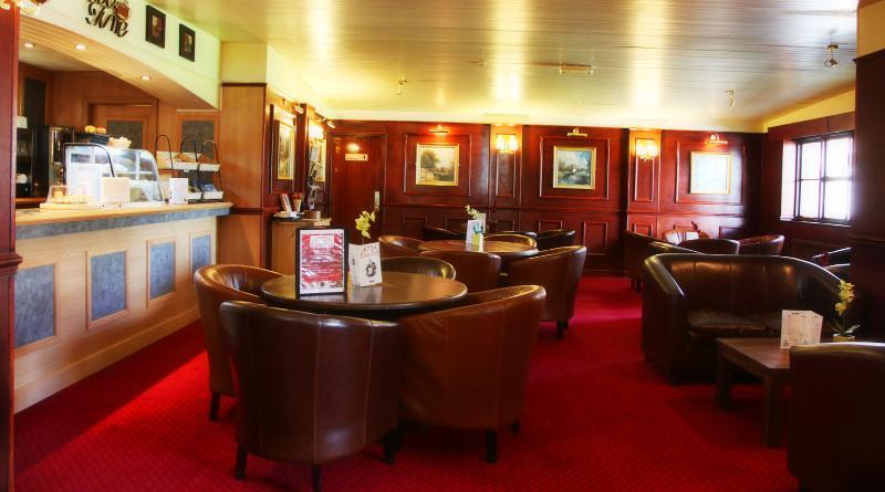 Beaufort Park Hotel Mold Ngoại thất bức ảnh