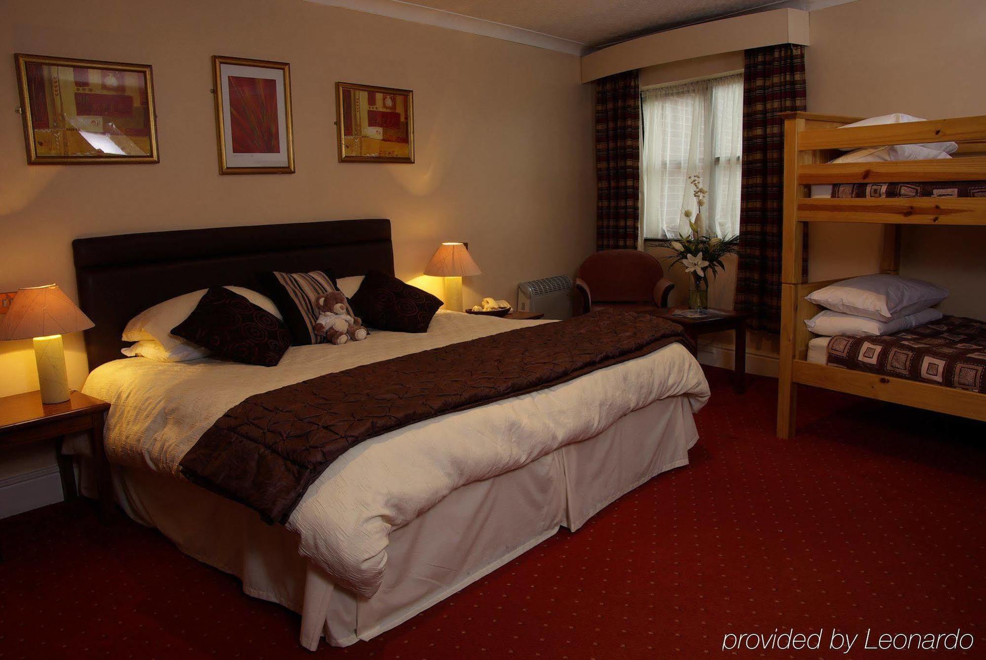 Beaufort Park Hotel Mold Phòng bức ảnh