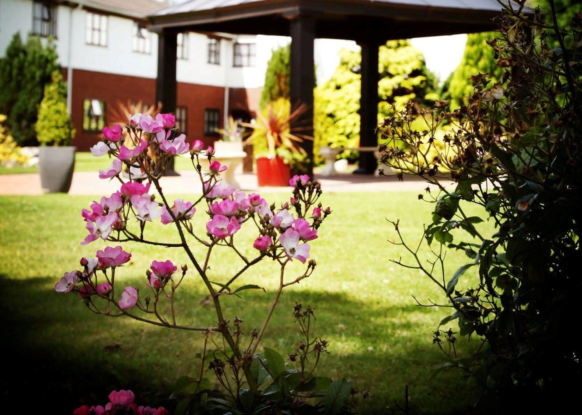 Beaufort Park Hotel Mold Ngoại thất bức ảnh