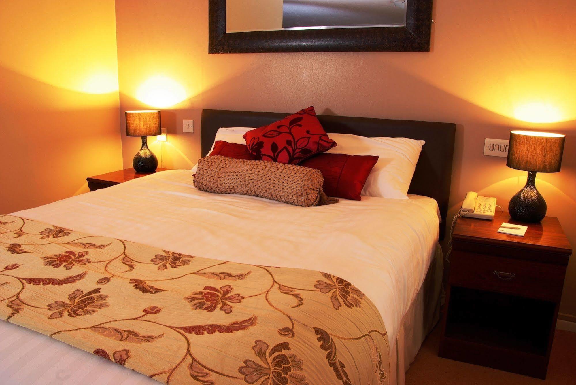 Beaufort Park Hotel Mold Ngoại thất bức ảnh